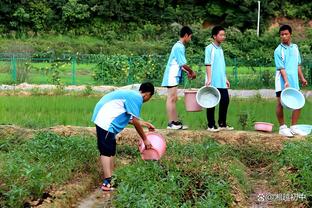 环足奖官方：罗德里当选年度最佳中场，击败丁丁、魔笛、佩德里等